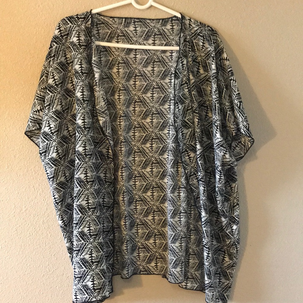 Black and white kimono